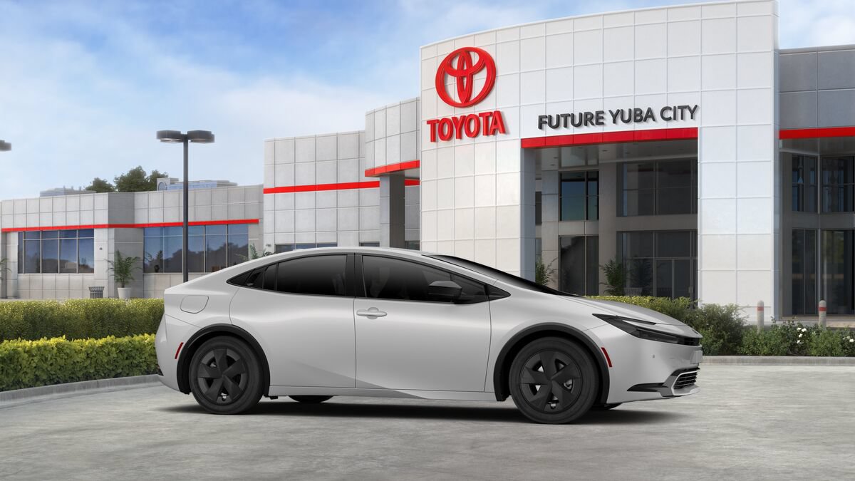 New 2027 Toyota Prius Plug-In Hybrid FWD image 16