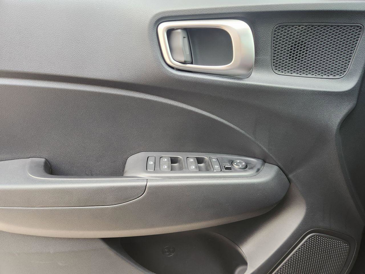New 2026 Hyundai Venue SE FWD image 20