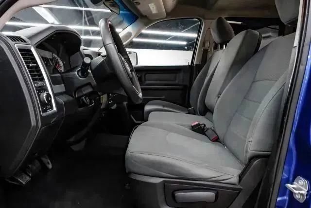 Used 2019 RAM 1500 Express w/ Express Value Package AWD/4WD image 3