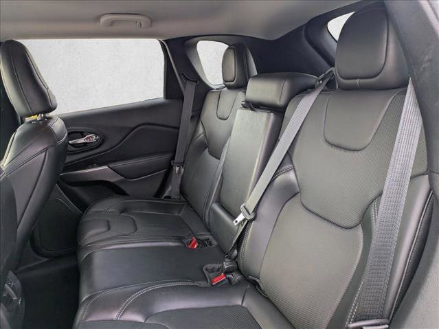 Used 2021 Jeep Cherokee Latitude Lux image 14