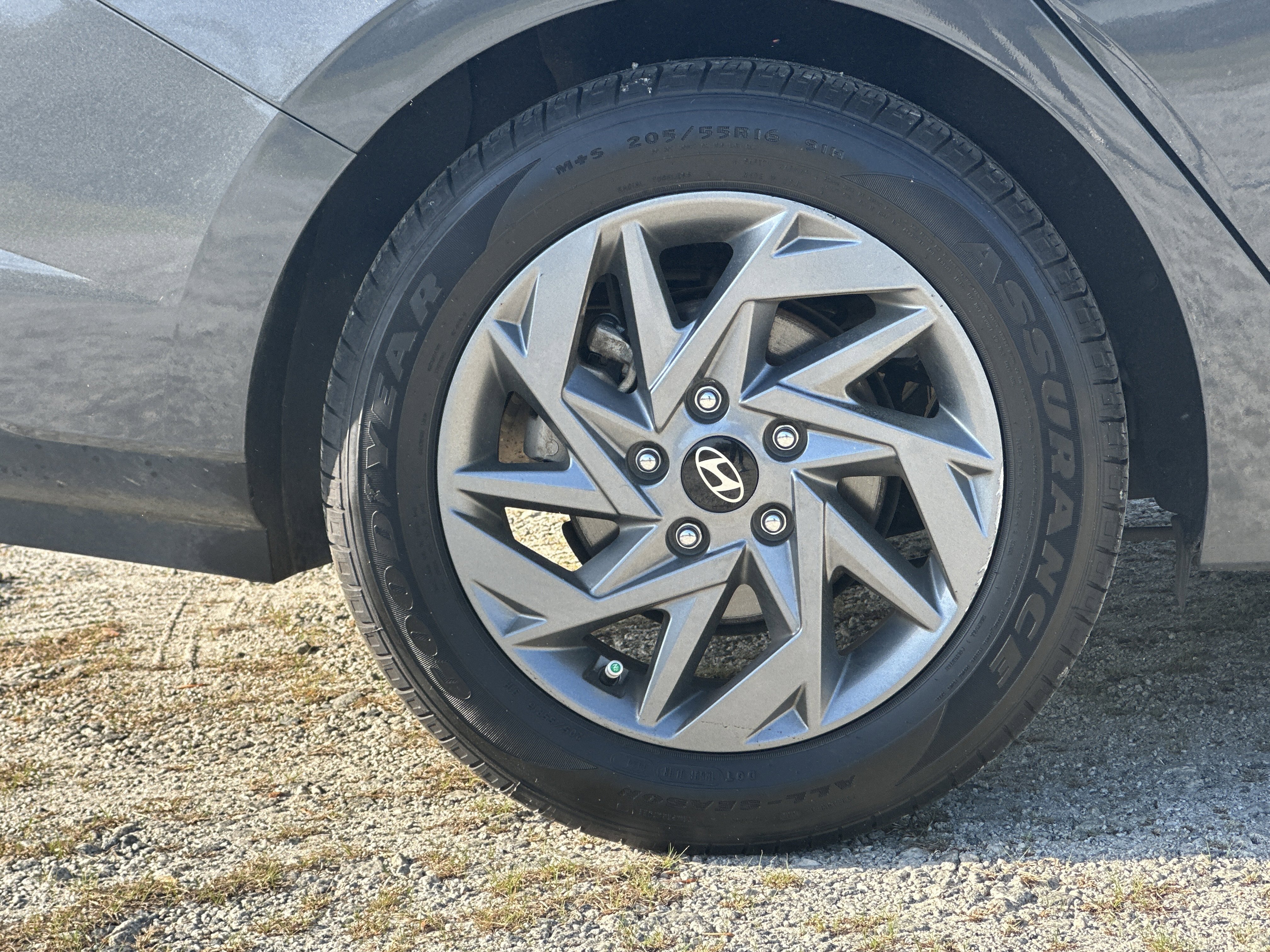 Used 2024 Hyundai Elantra SEL image 17