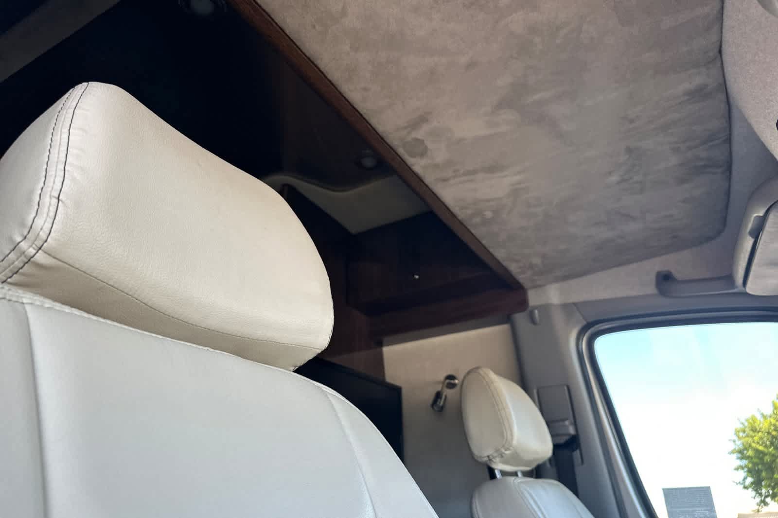 Used 2015 Mercedes-Benz Sprinter 3500 image 16