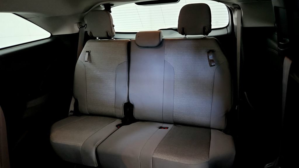 Certified 2025 Toyota Sienna LE AWD/4WD image 23