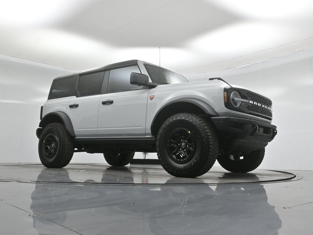 New 2026 Ford Bronco Badlands w/ Wildtrak Package AWD/4WD image 3