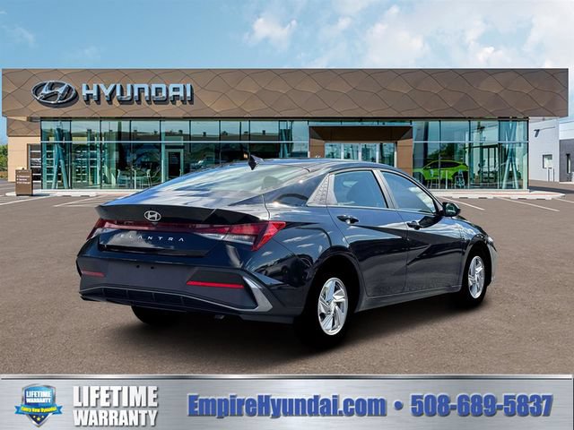 New 2026 Hyundai Elantra SE FWD image 7