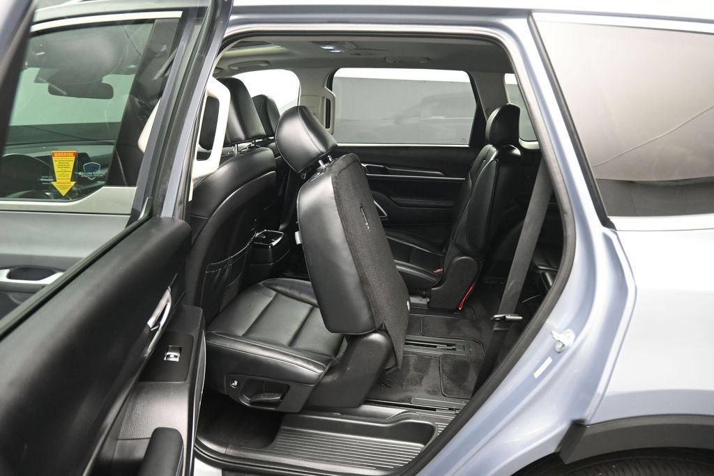 Used 2023 Kia Telluride S w/ S Sunroof Package FWD image 39