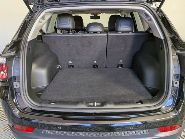 Used 2019 Jeep Compass Limited w/ Safety & Security Group AWD/4WD image 10