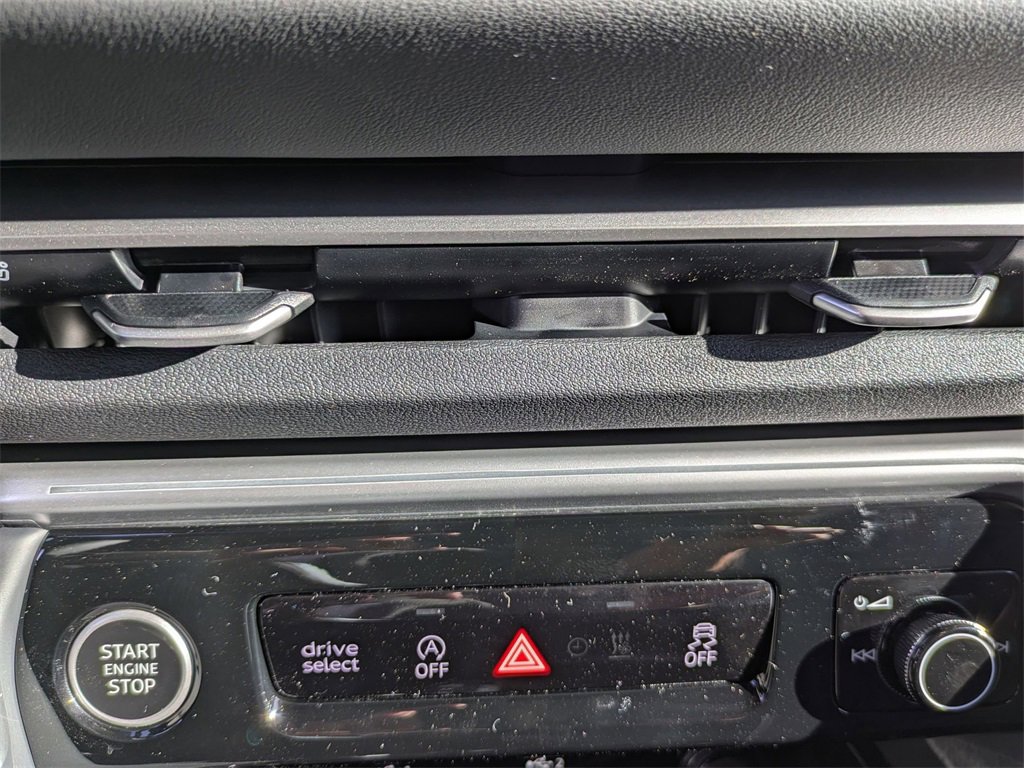 New 2025 Audi Q5 Premium Plus image 24