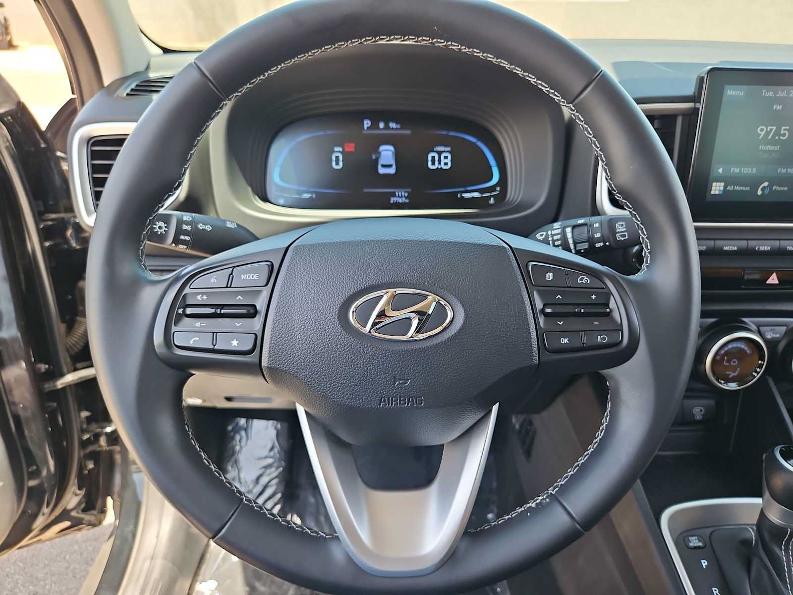 Certified 2024 Hyundai Venue SEL FWD image 22