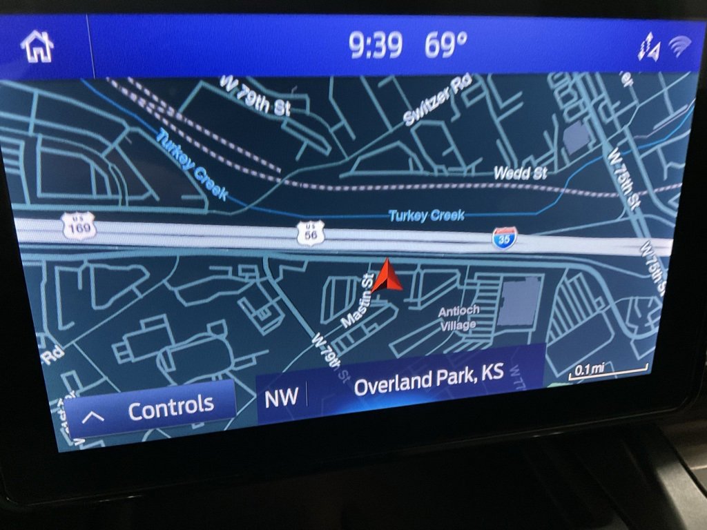 Used 2020 Ford Explorer Limited image 16