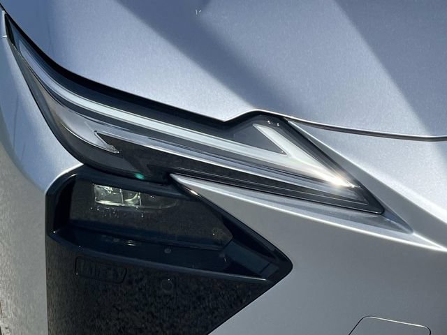 New 2026 Lexus ES 350e FWD image 9