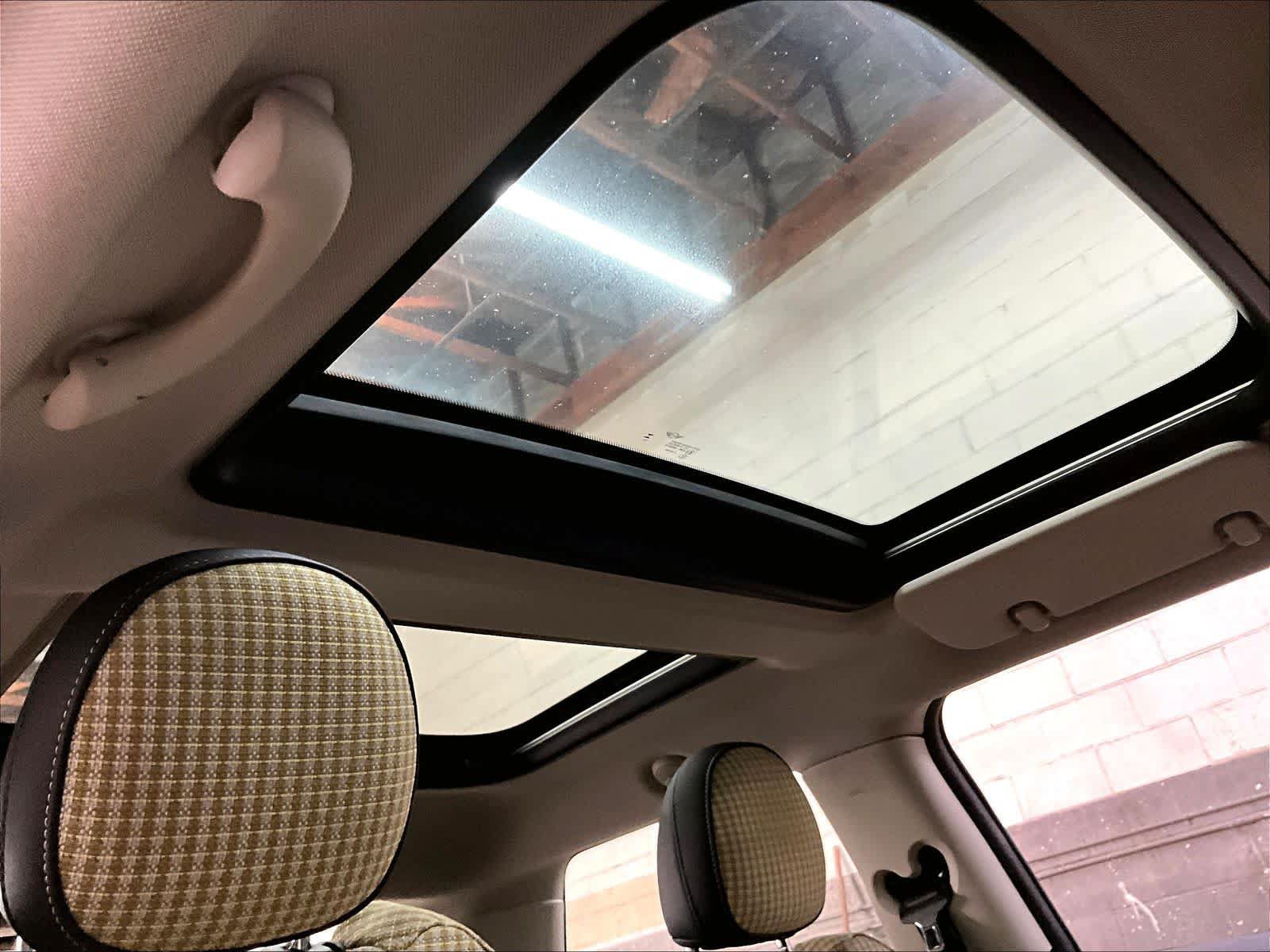 Used 2024 MINI Cooper SE FWD image 24