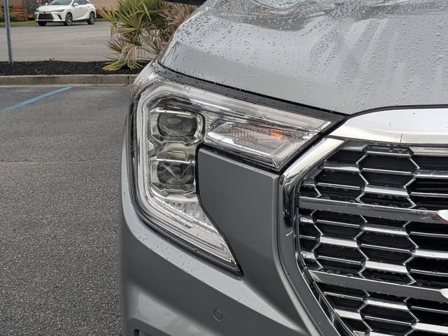 Used 2024 GMC Terrain Denali w/ Denali Premium Package AWD/4WD image 11