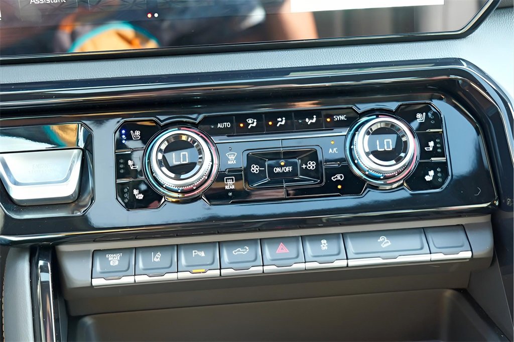 New 2026 GMC Sierra 2500 AT4 w/ AT4 Premium Plus Package image 16