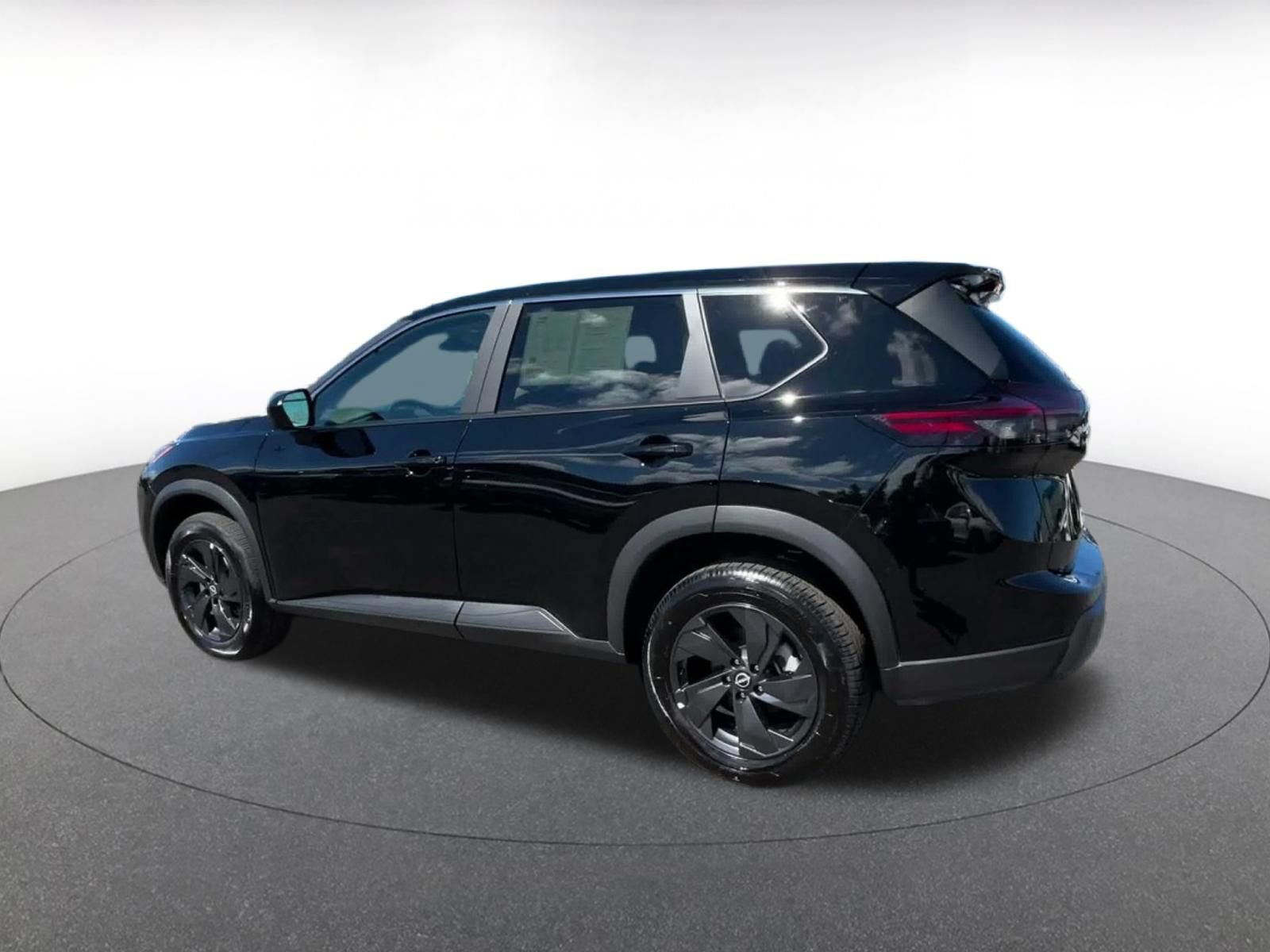 Used 2026 Nissan Rogue SV AWD/4WD image 8