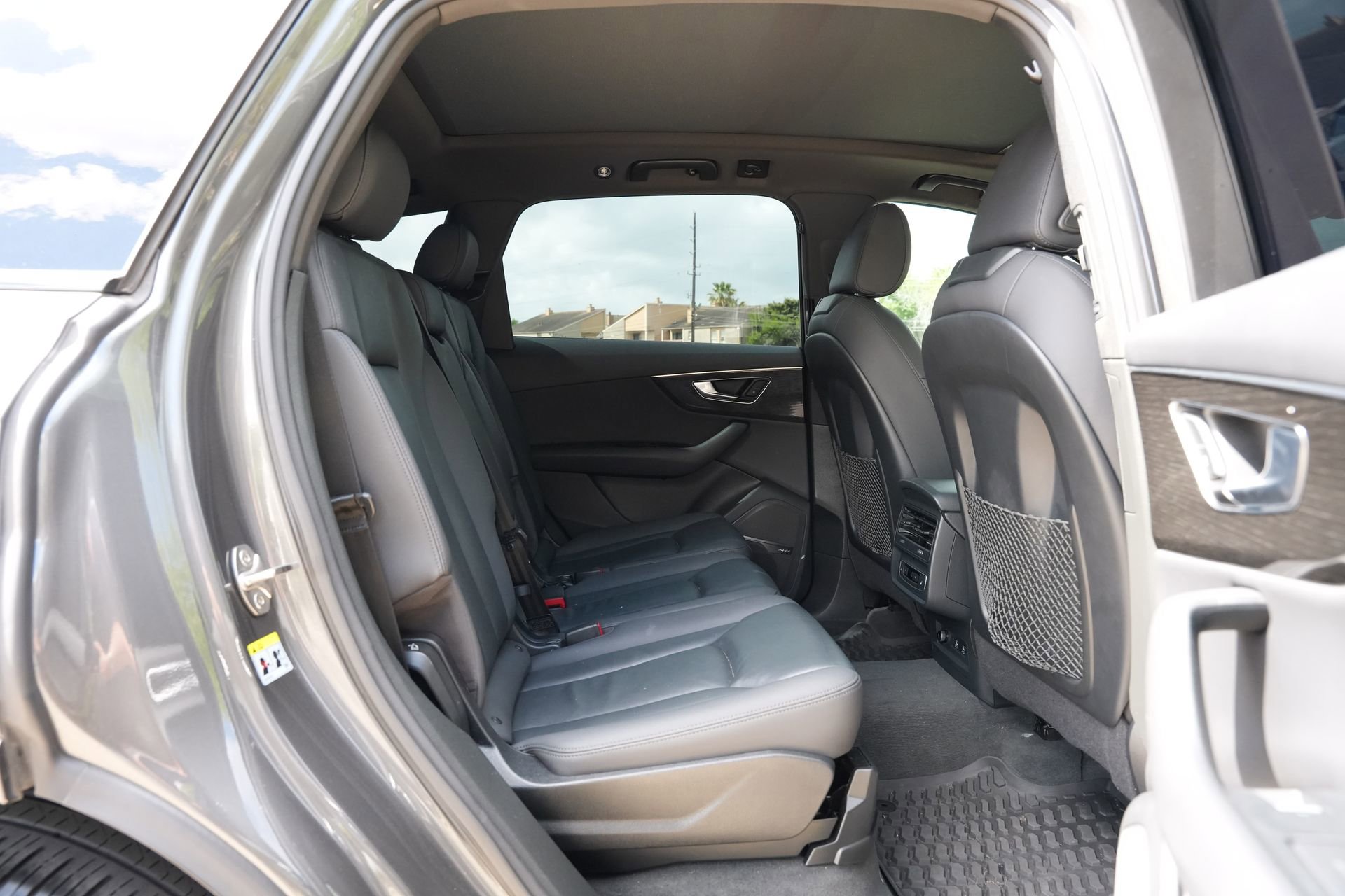 Used 2020 Audi Q7 3.0T Premium Plus AWD/4WD image 24