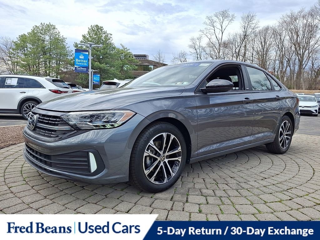 Certified 2024 Volkswagen Jetta Sport image 3