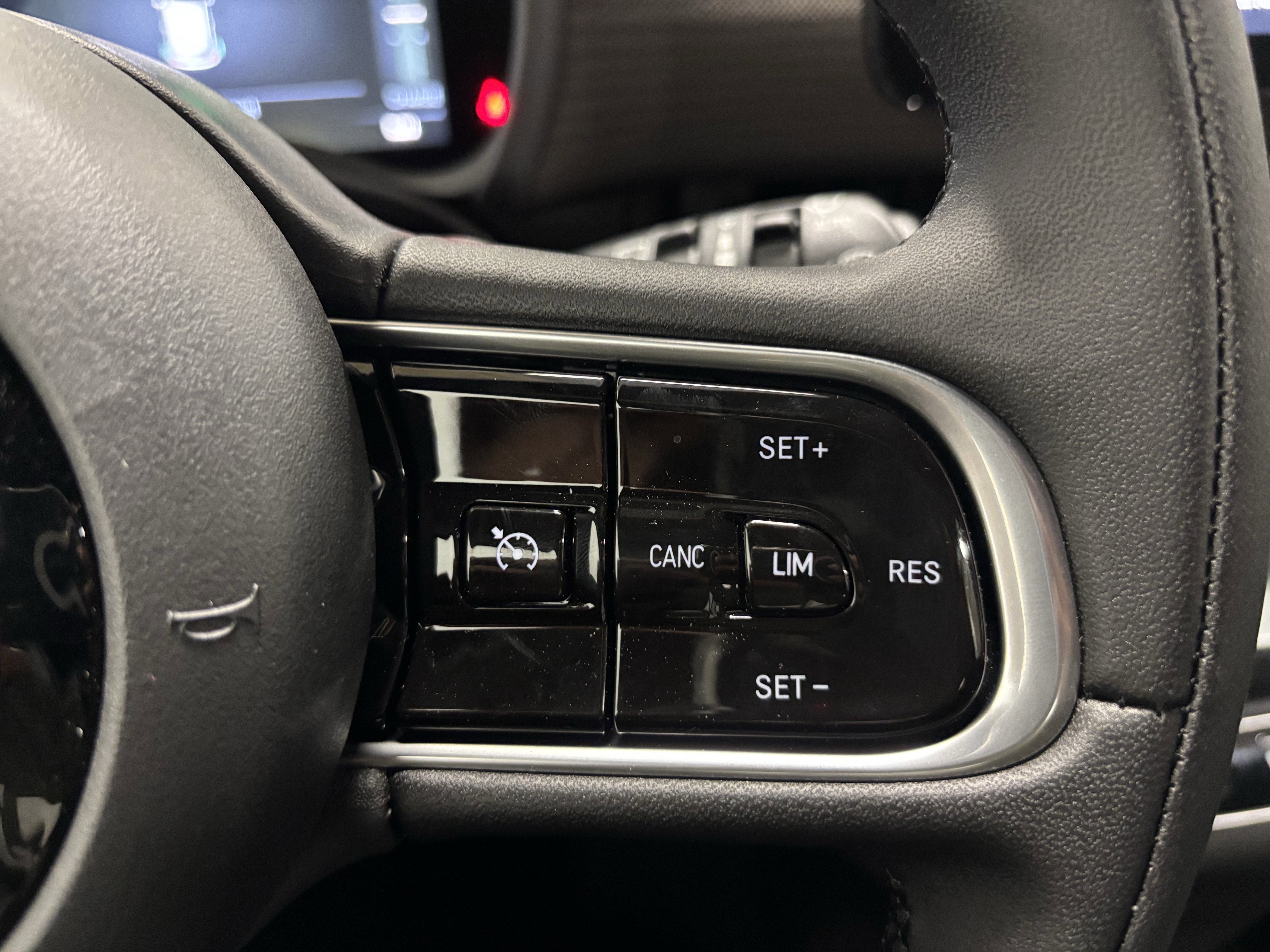 New 2025 FIAT 500 e image 21