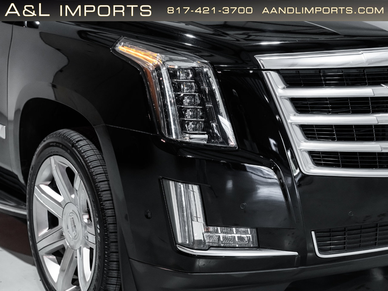 Used 2019 Cadillac Escalade Luxury AWD/4WD image 23