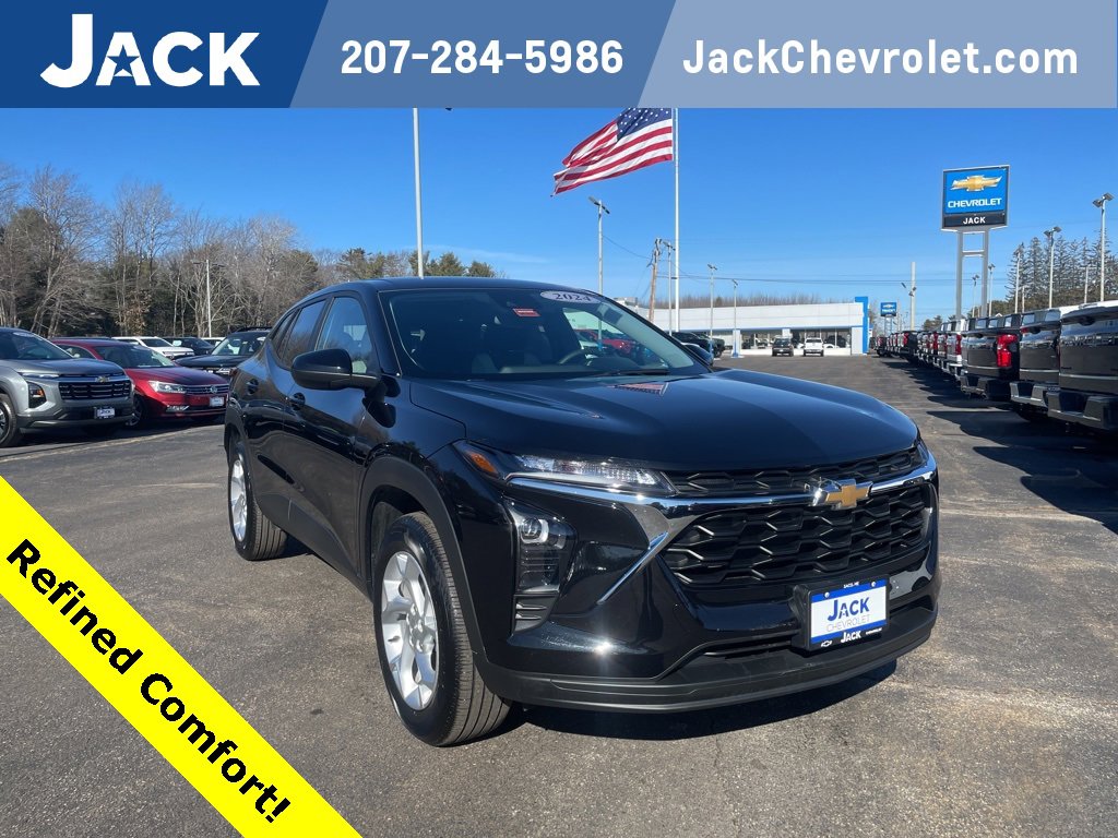 Used 2024 Chevrolet Trax LS w/ LS Convenience Package