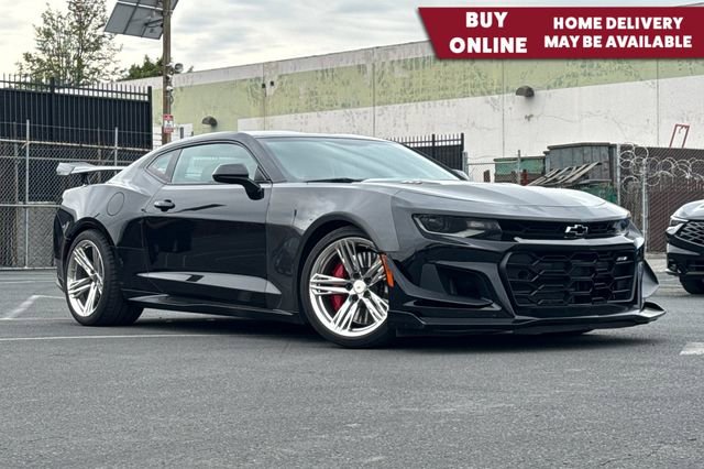 Used 2018 Chevrolet Camaro ZL1 image 1