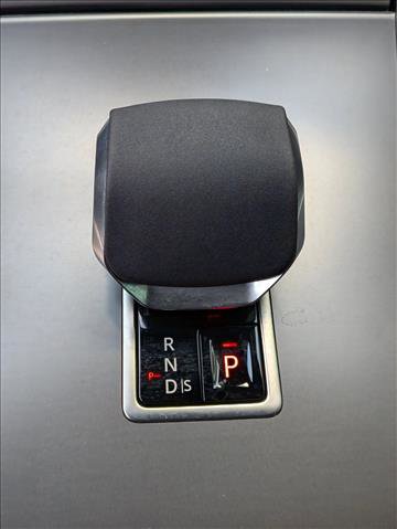 Certified 2026 Land Rover Range Rover Velar S image 16