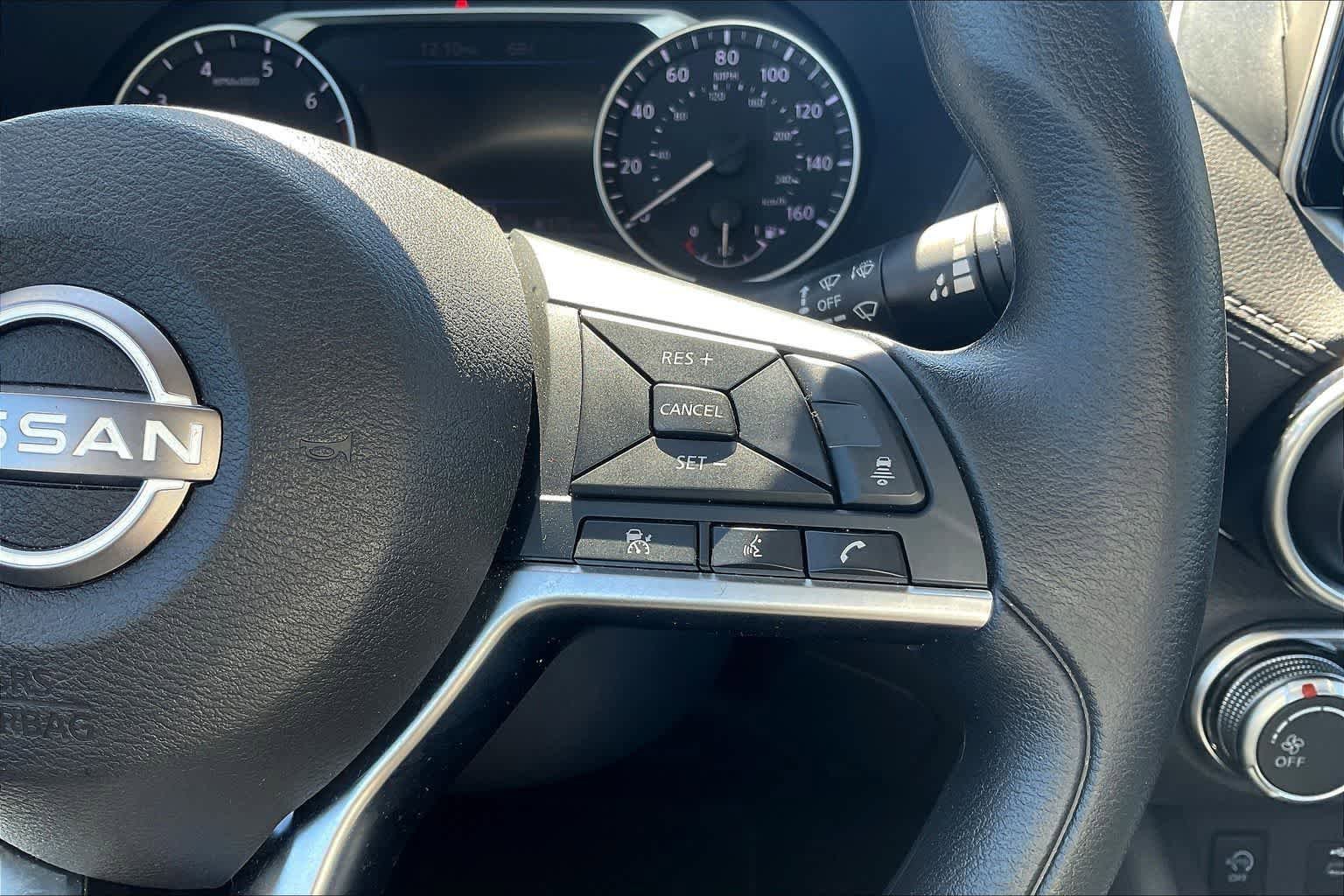 Used 2025 Nissan Sentra SV FWD image 25