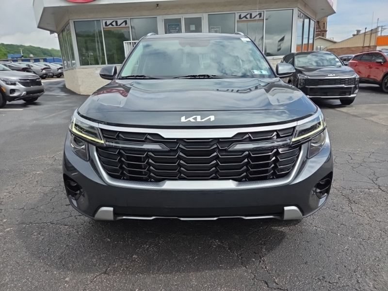 Used 2024 Kia Seltos S AWD/4WD image 2