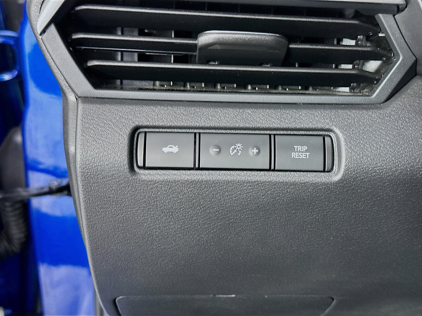Used 2025 Nissan Altima 2.5 SV AWD/4WD image 11