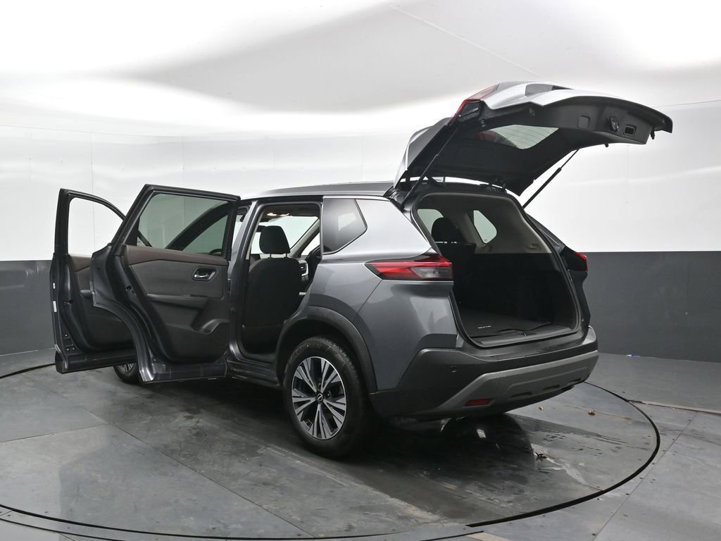 Used 2023 Nissan Rogue SV image 53