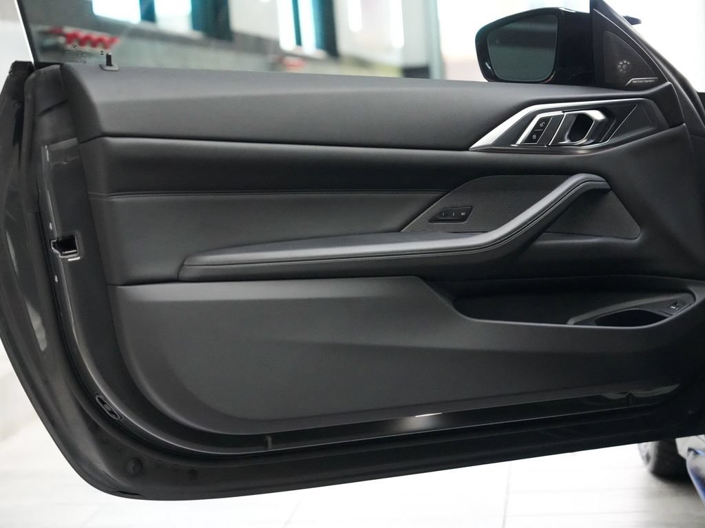 Used 2022 BMW M4 Competition w/ Executive Package RWD image 11