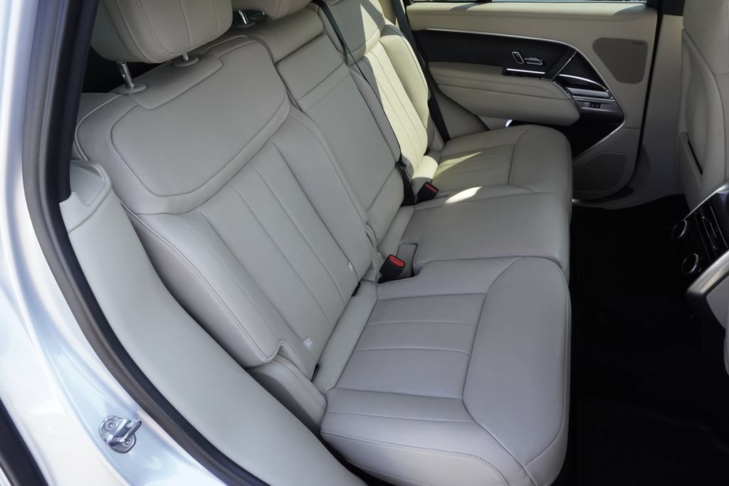 Used 2023 Land Rover Range Rover SE AWD/4WD image 27