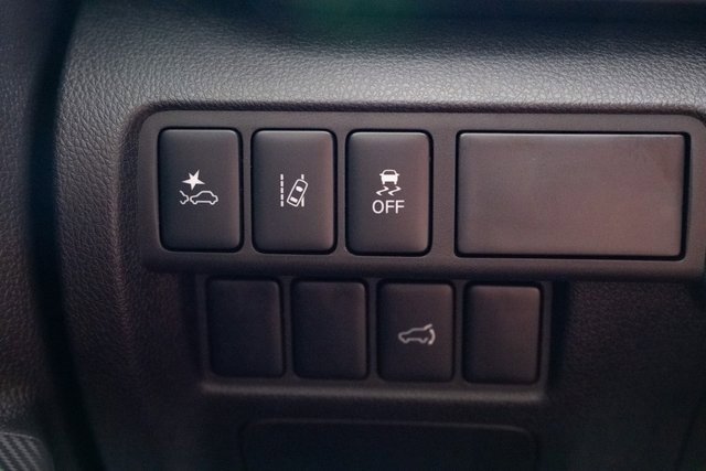 New 2025 Mitsubishi Eclipse Cross Black Edition image 14