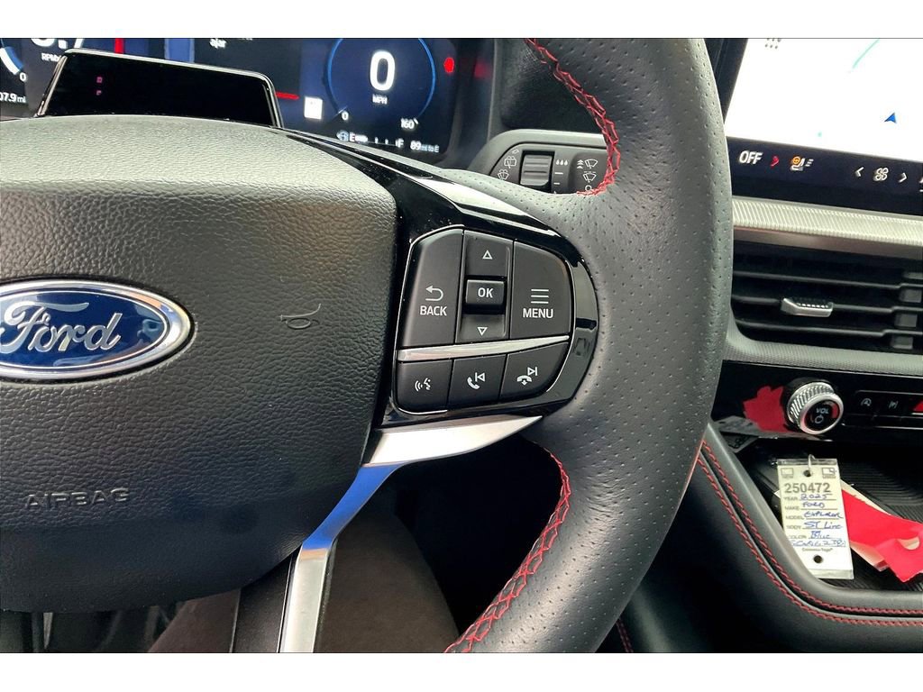Used 2025 Ford Explorer ST-Line image 19