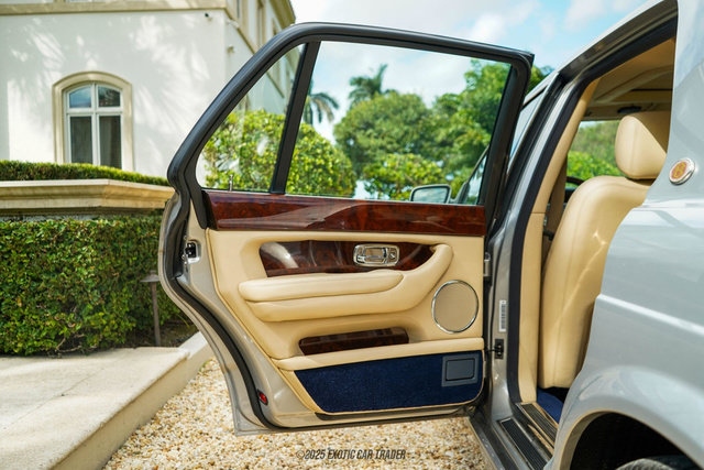 Used 2003 Bentley Arnage R image 65