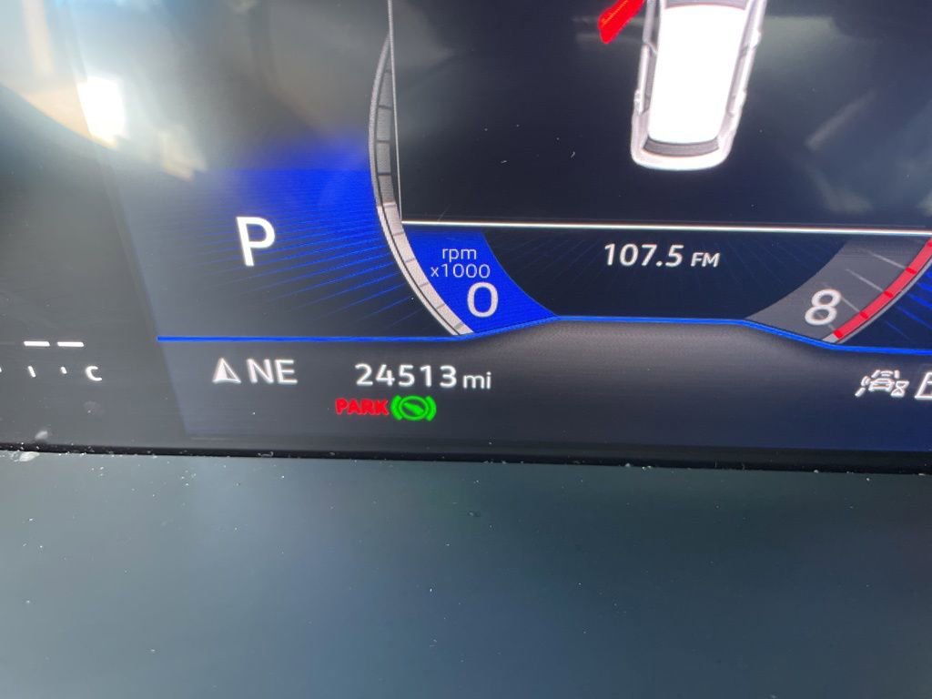 Used 2024 Volkswagen Taos SE image 17