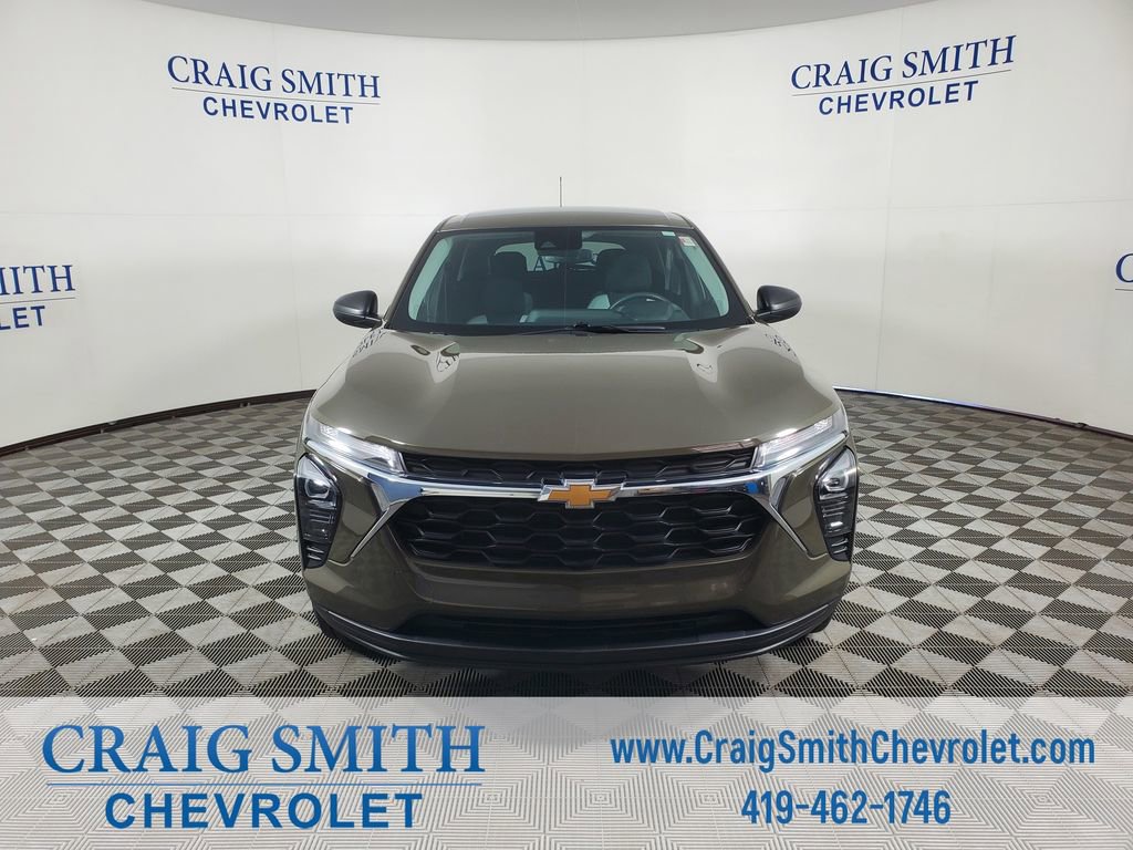 Used 2024 Chevrolet Trax LS FWD image 8