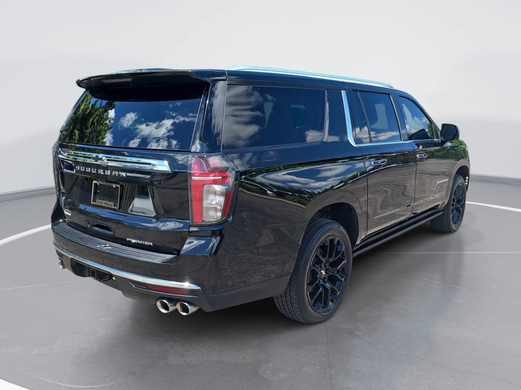 Certified 2023 Chevrolet Suburban Premier AWD/4WD image 3