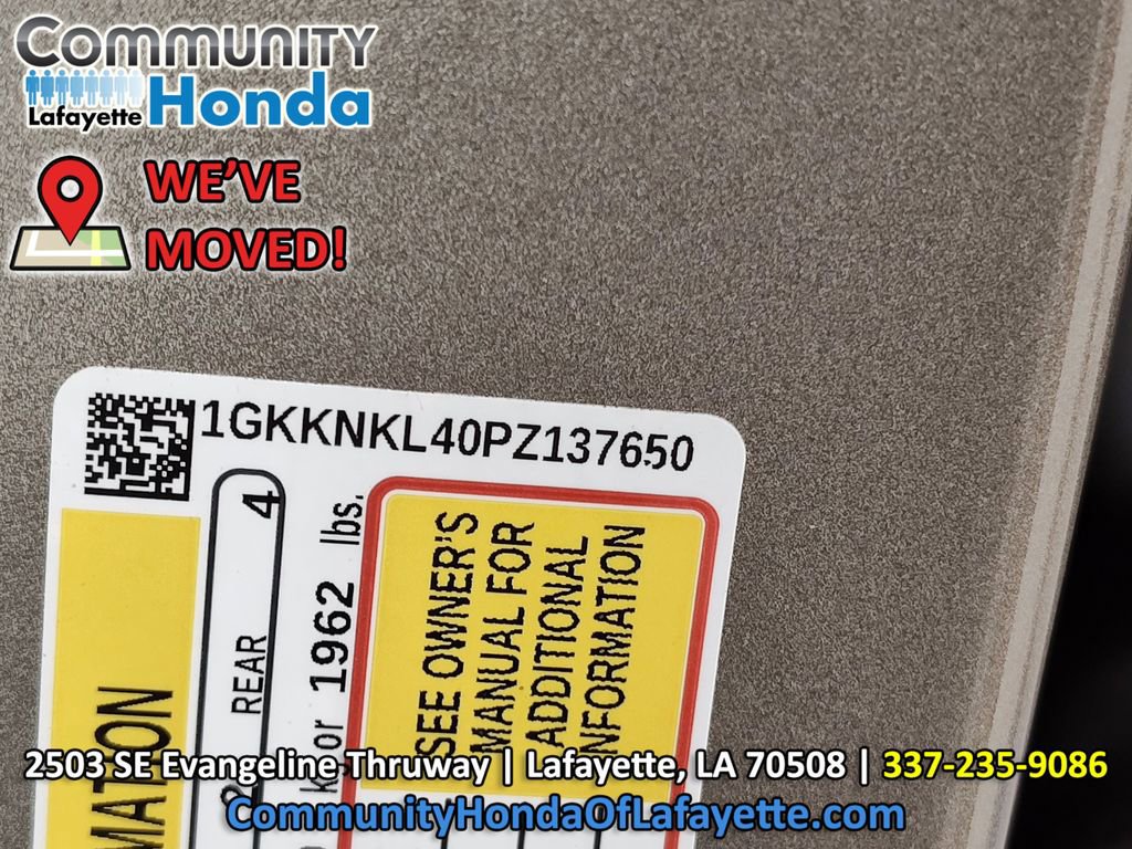 Used 2023 GMC Acadia SLE FWD image 19