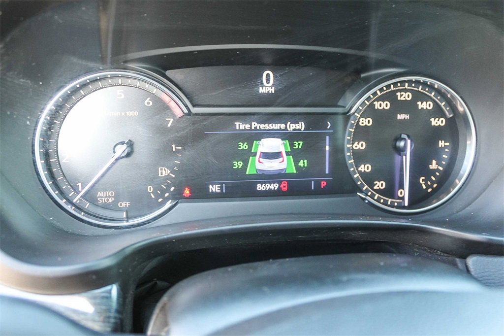 Used 2020 Cadillac XT4 Premium Luxury image 28