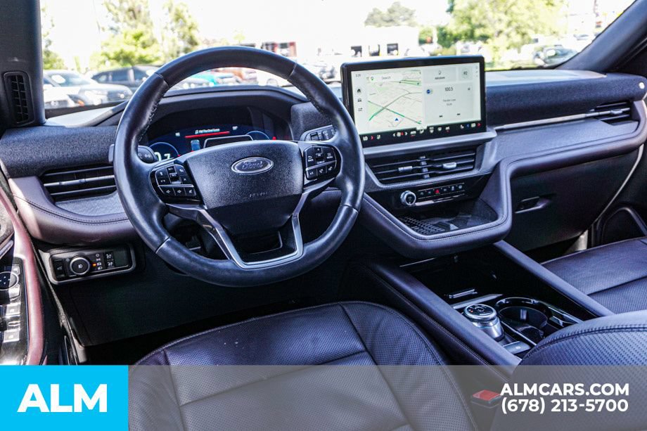 Used 2025 Ford Explorer Platinum w/ LUX Leather Package AWD/4WD image 28
