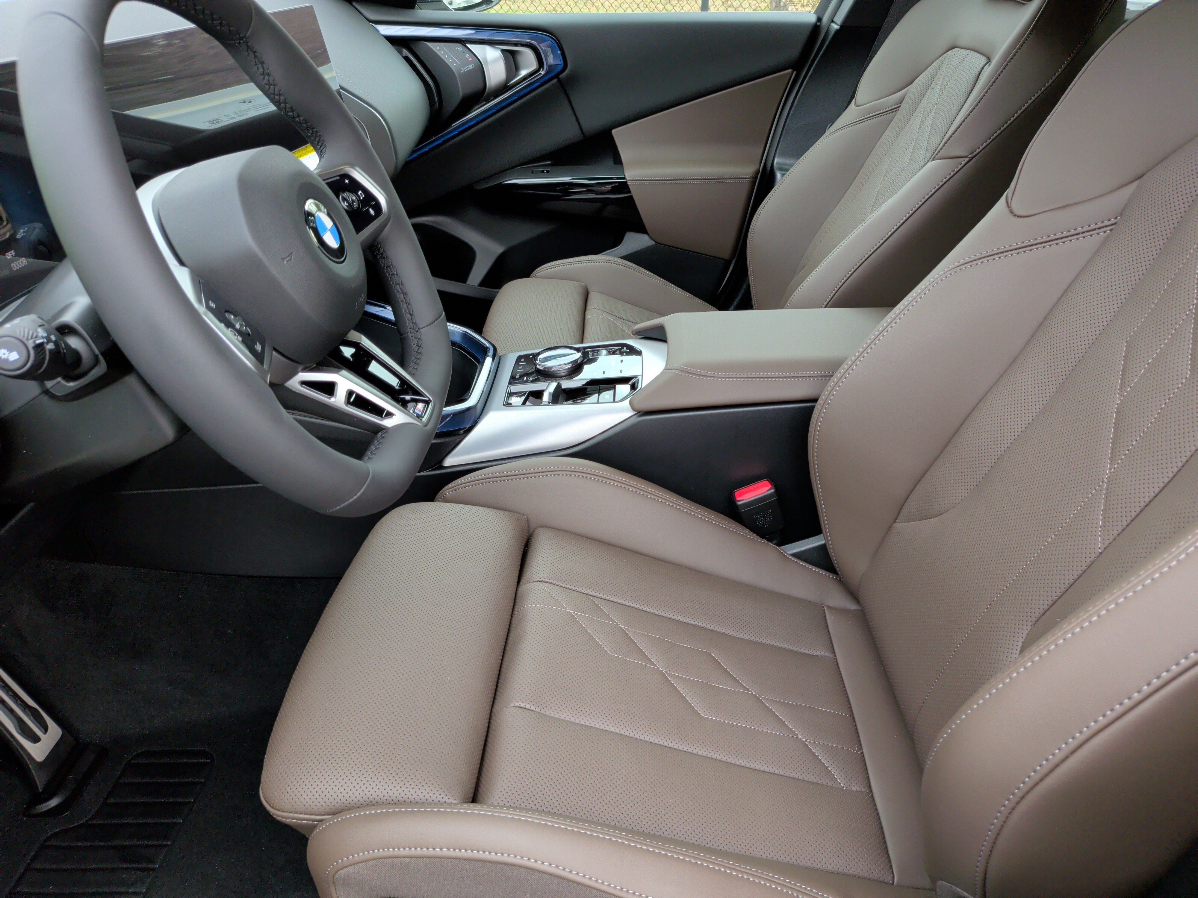 Certified 2026 BMW X3 xDrive30i w/ M Sport Package AWD/4WD image 26