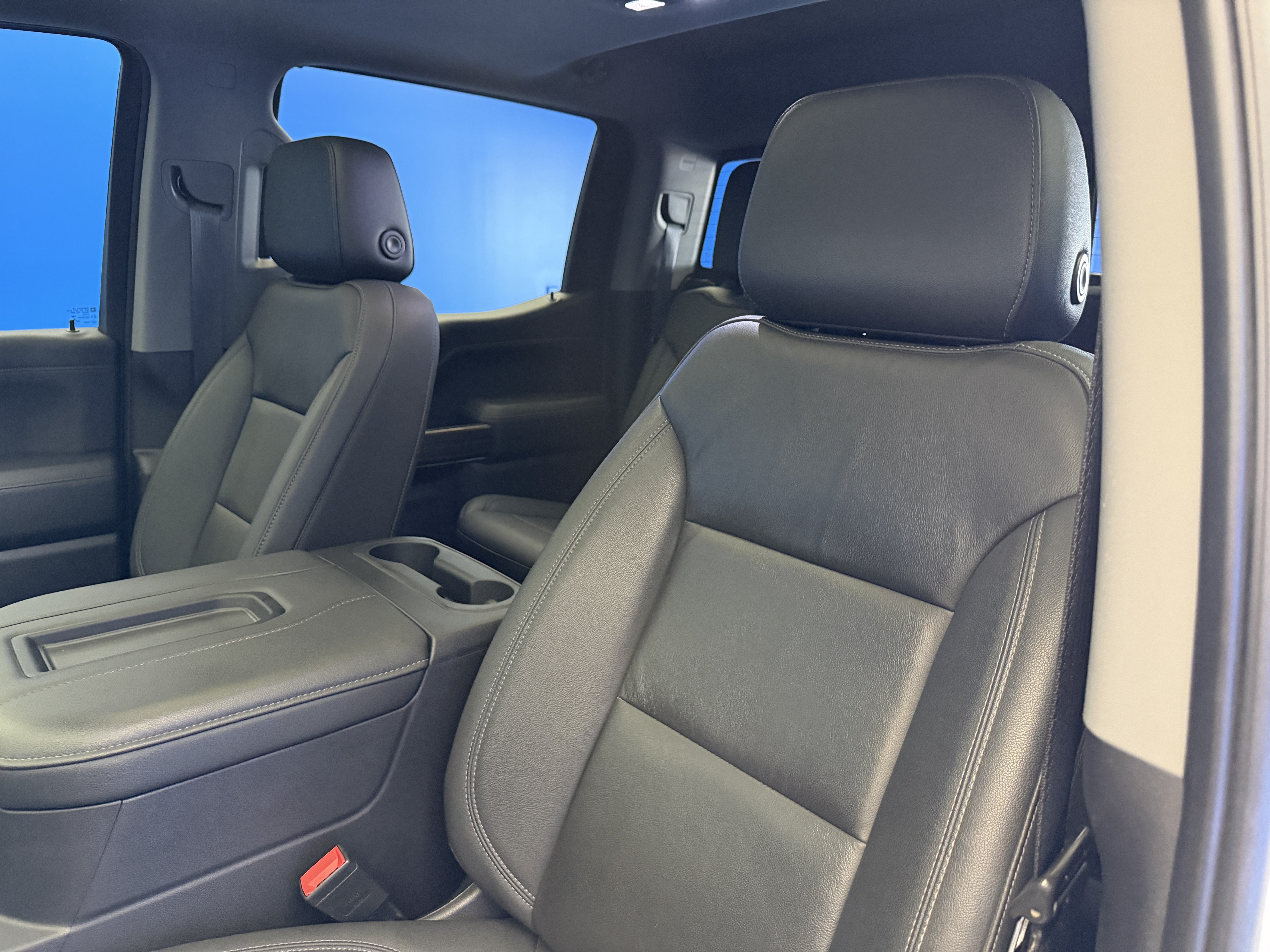 Used 2021 Chevrolet Silverado 1500 LT Trail Boss w/ Convenience Package II AWD/4WD image 14
