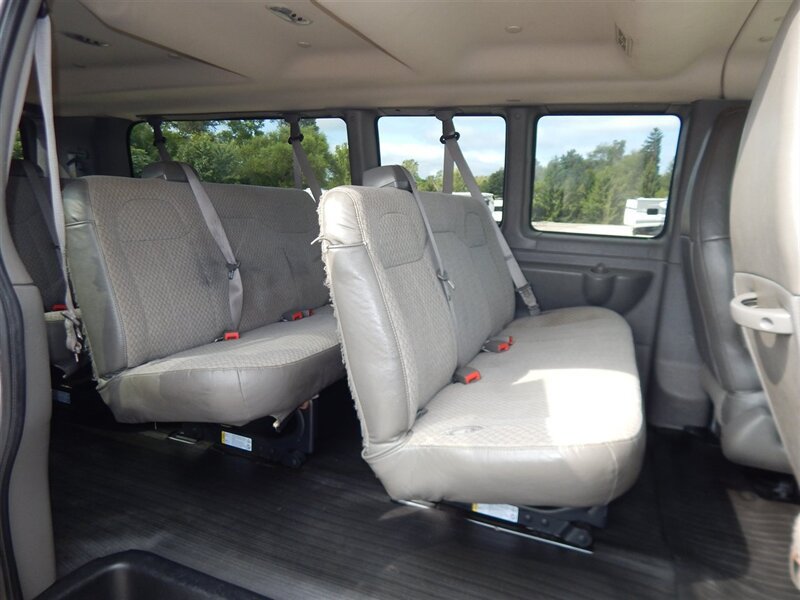Used 2019 Chevrolet Express 3500 LT w/ LT Preferred Equipment Group RWD image 14