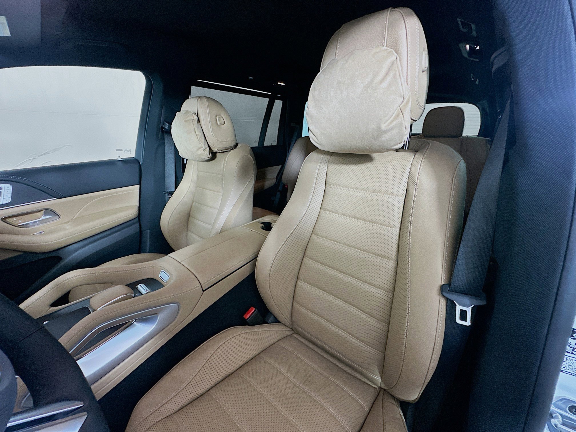 New 2026 Mercedes-Benz GLS 580 4MATIC image 23