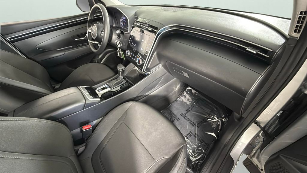 Used 2023 Hyundai Tucson SE image 30