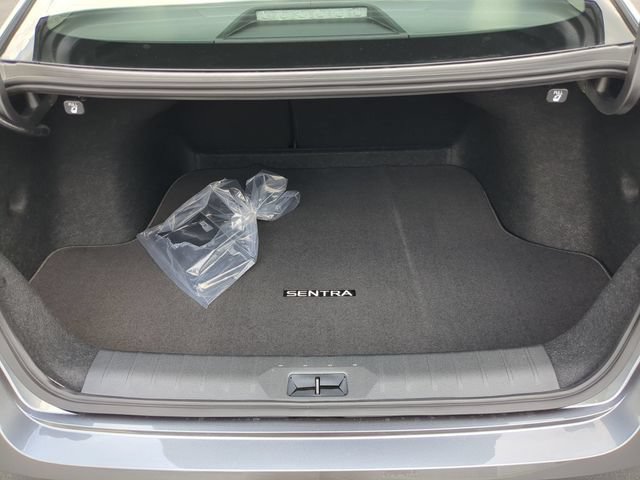 New 2026 Nissan Sentra SR w/ Floor Mat Package FWD image 26