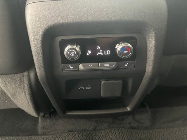 Used 2025 GMC Acadia Denali w/ Super Cruise Package FWD image 48