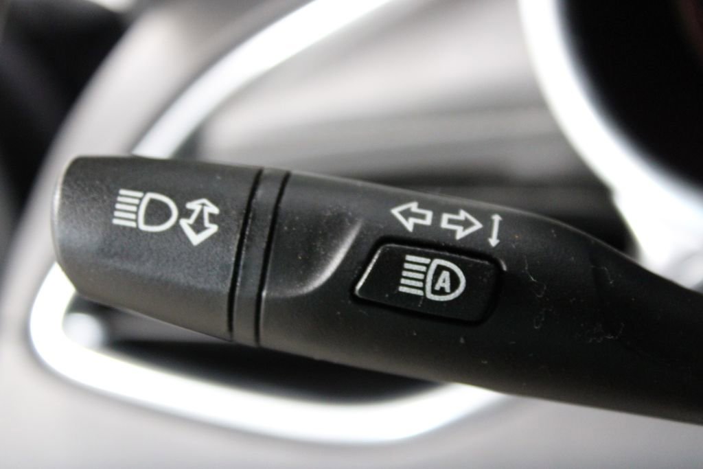 Used 2025 Chevrolet Malibu LT FWD image 27