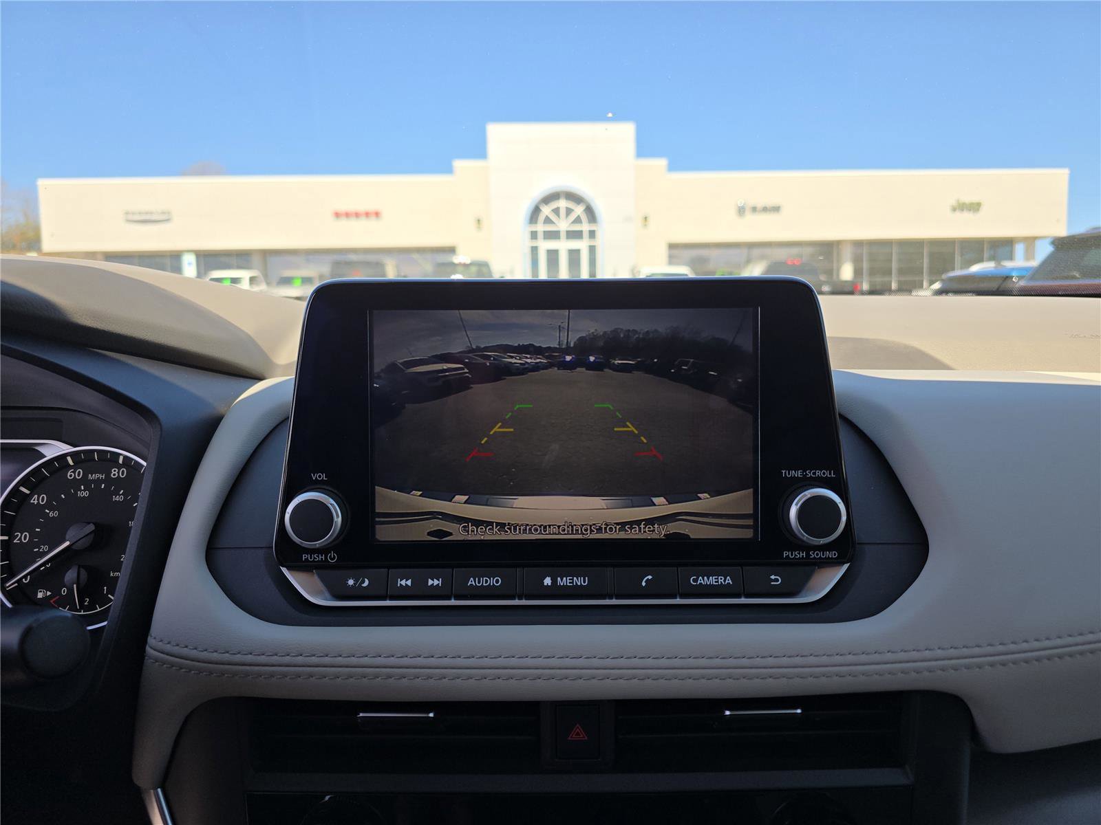 Used 2023 Nissan Rogue SV FWD image 28